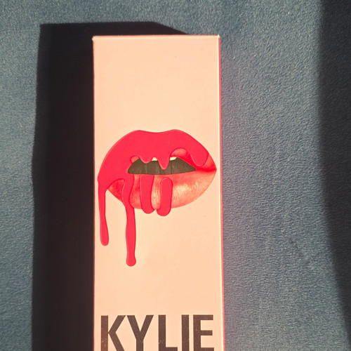Kylie cosmetics lip kit - lip,